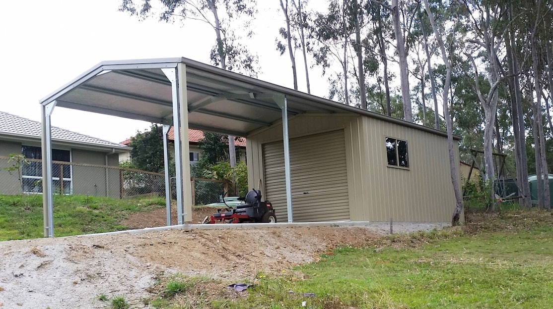Garage with Garaport